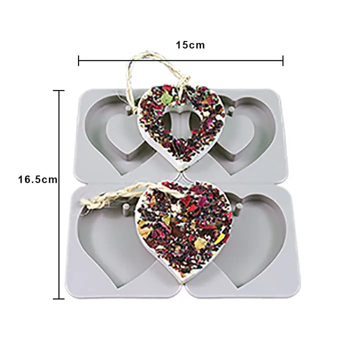 MOLDE DE SILICON AMBIENTADOR 4 CORAZONES 7 CM